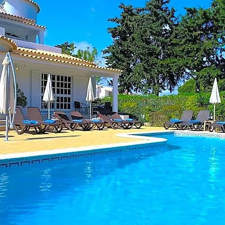 מלון Vivenda De 6 Quartos Com Piscina Privada אלבופיירה