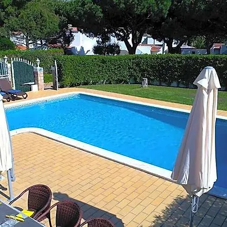 Vivenda De 6 Quartos Com Piscina Privada 5* אלבופיירה